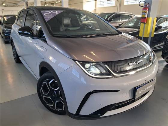 BYD DOLPHIN 60,5 KW ELÉTRICO PLUS BYD DOLPHIN 60,5 KW ELÉTRICO PLUS